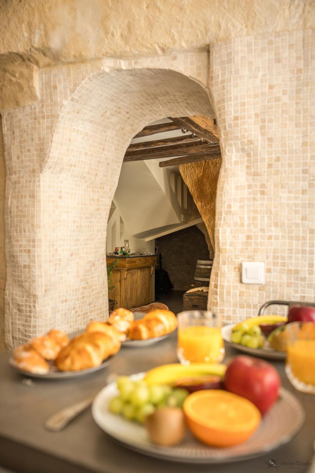 Apartamento Chez Millouz - Triplex Semi-Troglodyte Pontoise Exterior foto